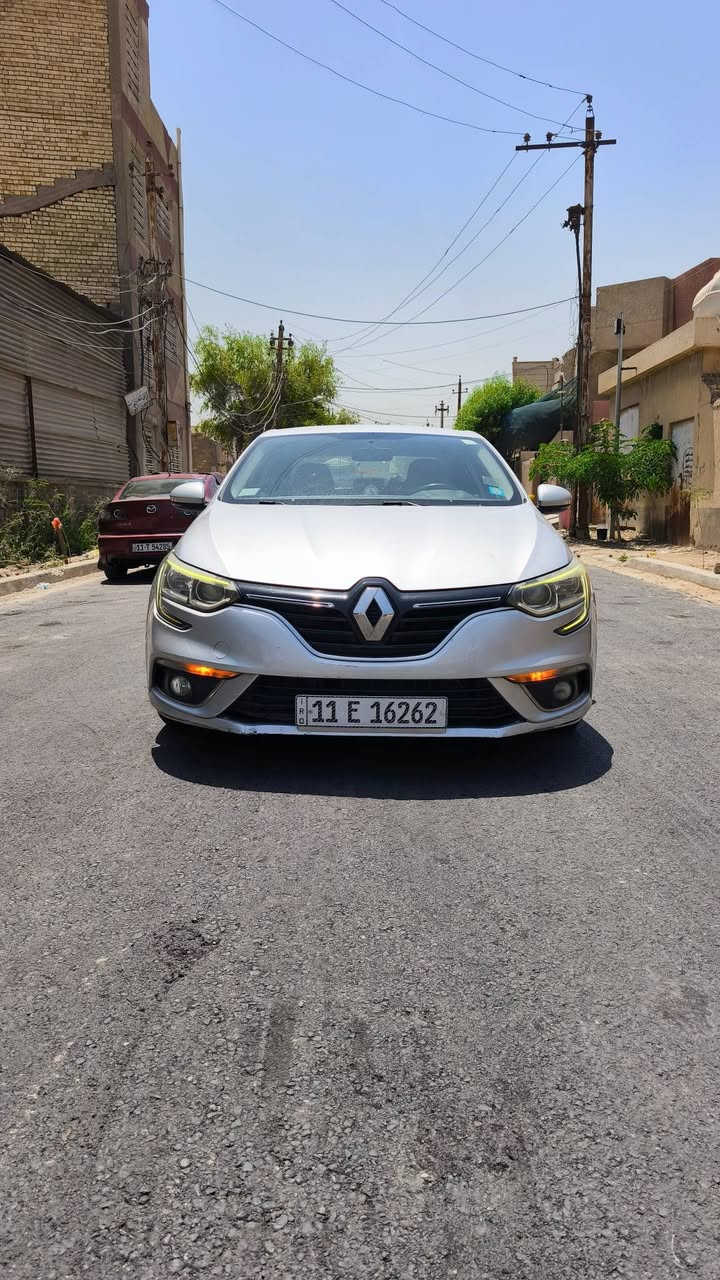 رينو ميكان ٢٠١٩
• الممشى: 80,000 كم • المحرك: 1.6 تنفس طبيعي • القير: CVT نيسان • وارد خليجي – استلام شركة • السيارة بدون حادث • موجود بيها شخطة ورصعة بسيطة • السيارة موجودة في بغداد – الشعلة

🔹 السيارة استخدام شخصي ومحافظ عليها

🔹 مكيف وتبريد شغال

🔹 قيادة مريحة واقتصادية

للمهتمين الجادين، الفحص مفتوح بأي مكان يتفق عليه الطرفين.

📍 بغداد – الشعلة 💰 السعر: يُذكر عند التواصل

***********
