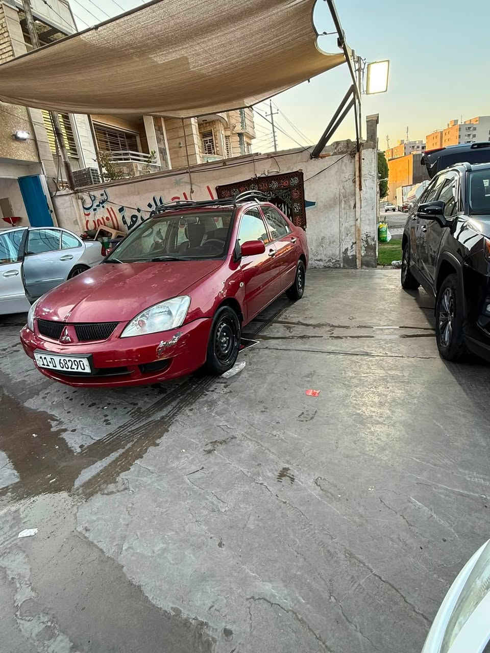السلام عليكم لانسر للبيع
موديل 2011 رقم بغداد انكليزي ماشيه 145الف بيه صبغ باب صدر وجاملغ امامي + بنيد وقماره وصندوق جاردات مكينه وكير خير من الله تبريد كمبريسر اليوم عطل

عليه غرامات ٥٠٠الف ينزل من سعره

السعر 85ورقه وبيه مجال بسيط

مكاني بغداد البلديات 

***********
