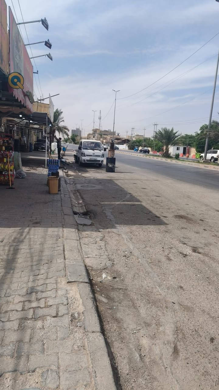 عقار تجاري حي الوفاء طابقين ومحلات عدد٢
شارع ٤٠ شيلمان 
السعر٤٣٠ مليون 
مع المجال 
لأستفسار الاتصال على الرقم التالي وتساب 
***********
