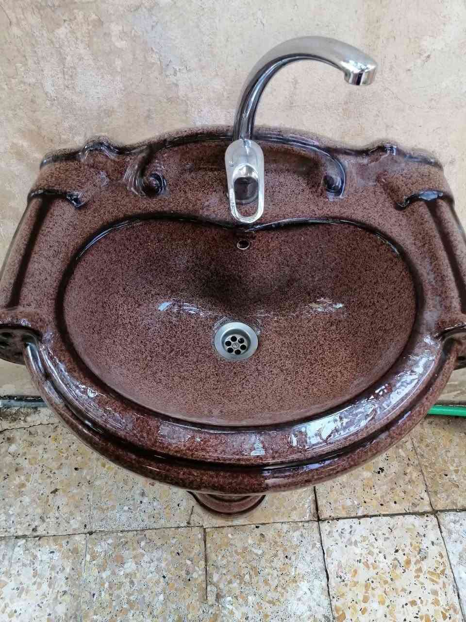اغراض للبيع نظيفات جدا المكان الديوانية للتواصل على الرقم ***********
