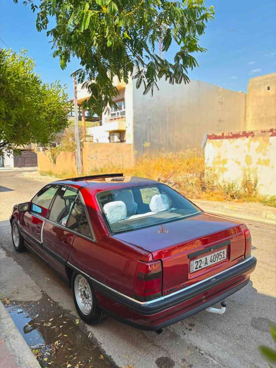 اوبل اوميكا
اوبل اوميكا موديل 1993 سعرها 44
حجم 20 بيلاد كيرعادي كيرومحرك صدر بشرط 
سيارة لون ماروني كلير عام جمالية ***********
رقم اربيل سنوية و رقم جديد بسمي وكالة بيها كوبون بنزين
مكان سيارة كركوك
