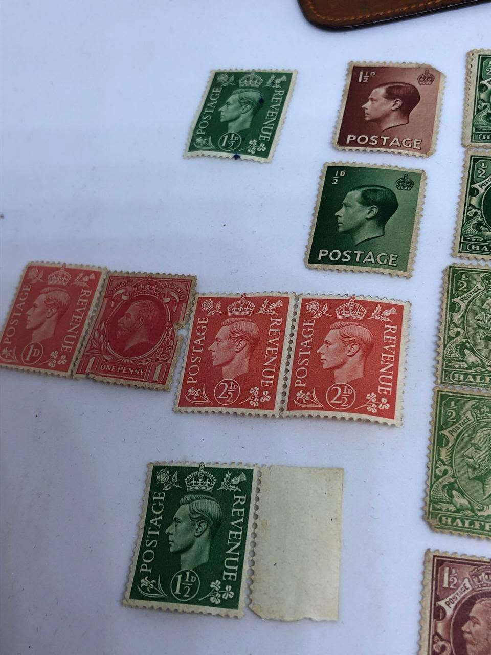 طوابع انكليزي قديم
اكثر من ٢٠ طابع انكليزي ملكي مع حافظة جلد طبيعي السعر 75 ألف
للتواصل على الخاص او واتساب ***********
