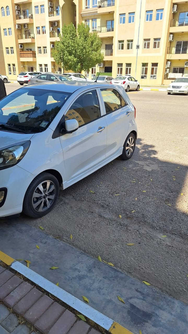 كيا بيكانتو ٢٠١٤ خليجية للبيع نظيفة جدا جدا اخت الجديدة تبريد ثلج فقط مراسلة واتس اب *********** السعر ٩٠ وقابل للتفاوض مكاني الخضراء
