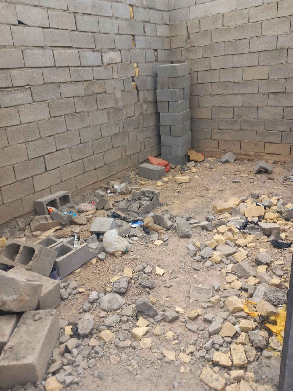 بحيل حسين • ١٢٠م • غرفتين
