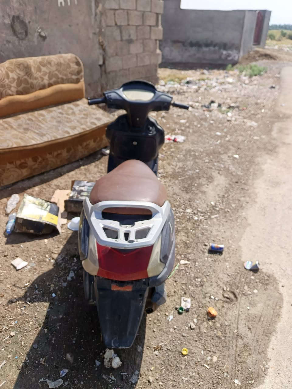 سلام عليكم دراجه للبيع او تماتيك شغاله سعر 200 بيه مجال قليل *********** مكان ديالئ بعقوبه بهرز
