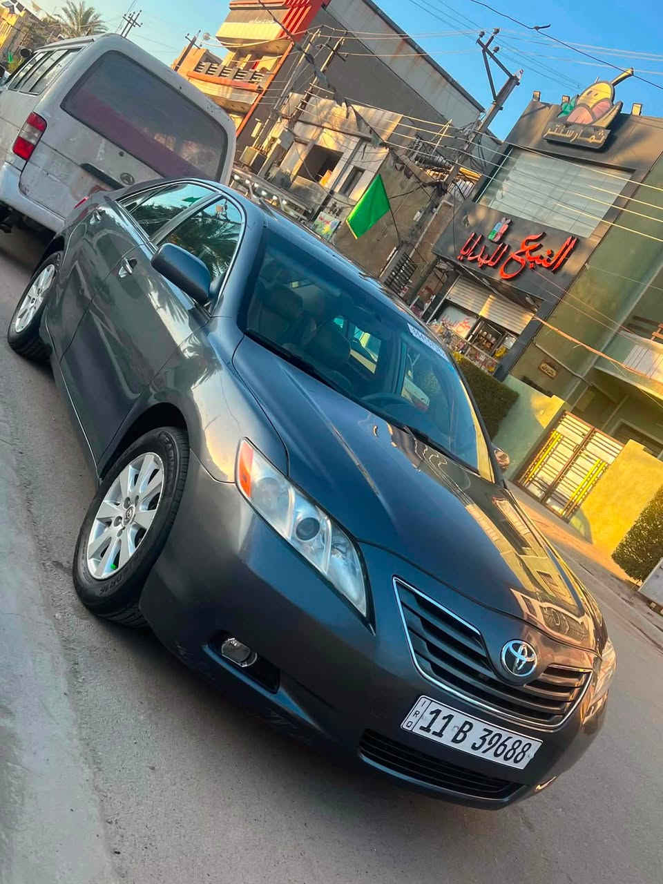 السلام عليكم
كامري 2009 Xle 
مكينه 3500
V6
فول مواصفات 
*فتحه
*كشنات كهرباء الأماميه
*تدفئه وتبريد بالكشنات
*كروز سرعه
*شاشه كار بلي
*برده 
*تبريد قطعتين
*ويل كب 16 
*برده خلفيه 

ماشيه 160الف

السياره اني معمرها ع ايدي كير مكينه تبريد جدد كفاله
حداديه كامله اماميه خلفيه داخل السياره جديد مدوشم بلادي 
السياره مصبوغه عام وعندي صورها قبل لااصبغها 
والسياره بدون قطره معجون 
حادثها امامي جاملغات اماميه فقط مبدلات
السياره جديده تخم تاير جديد منضومه البانزين جديده 
السياره استخدام شخصي وكامله مكمله 

رقم بغداد جديد

السعر 93 وبيها مجال قليل

مكاني علي الصالح مقابيل مرور الطوبجي 
***********
