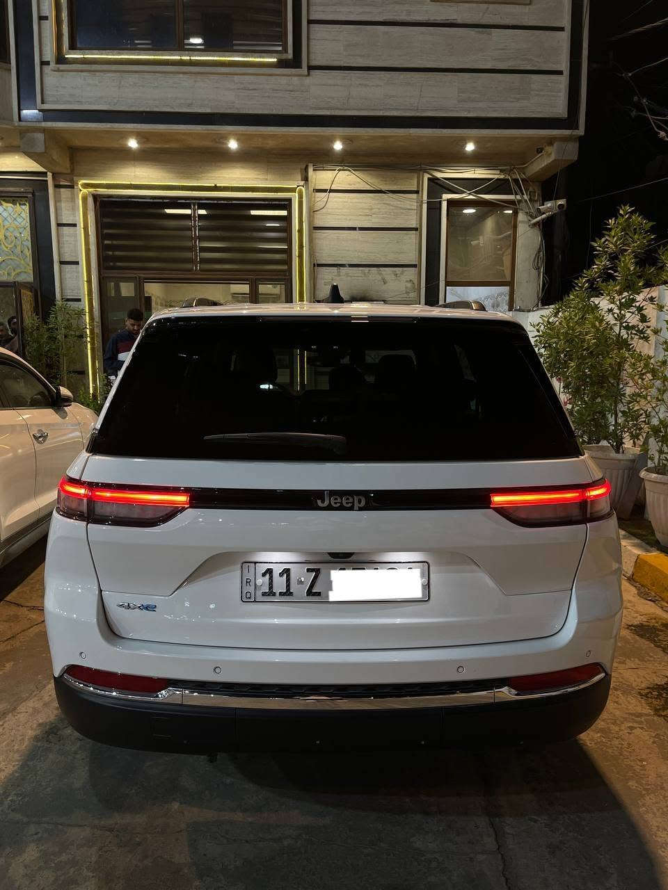 جيب كراند شيروكي ( 4xe هايبرد )

Jeep Grand cherokee 4xe 2024 

محرك : 2000 تيربو + هايبرد + كهرباء 
ماشية : 37 الف 
ضررها   : قطعه وحده مبدل نفس لون( بدون ايرباك) ✅ 

المواصفات :
 
لمتدد 

١- بانوراما 

٢- بصمة تشغيل وابواب وتشغيل عن بعد

٣- صندوق كهرباء 

٤- مقاعد جلد + كهرباء + خزن ميموري

٥- تدفئة سترين + مقاعد

٦- خمسة راكب 

٧- رادار 360 درجة 

٨- تحديد مسار 

٩- حساسات خلفية 

١٠- تبريد قطعتين 

١١- خمس انضمة قيادة 

١٢- دفع رباعي. 

١٣- كير موس 

١٤- هاند بريك بصمه 

١٥- شفتات ستيرن 

١٦- لايتات لد 

١٧- هيترات في الكشن 

١٨- كيبل شحن اصلي مع السيارة 

١٩- ستيرن كهرباء +فول تحكمات 

٢٠- سستم صوت و دمام خلفي 

السعر : 338$

مكان السيارة بغداد 

رقم الهاتف : ***********
