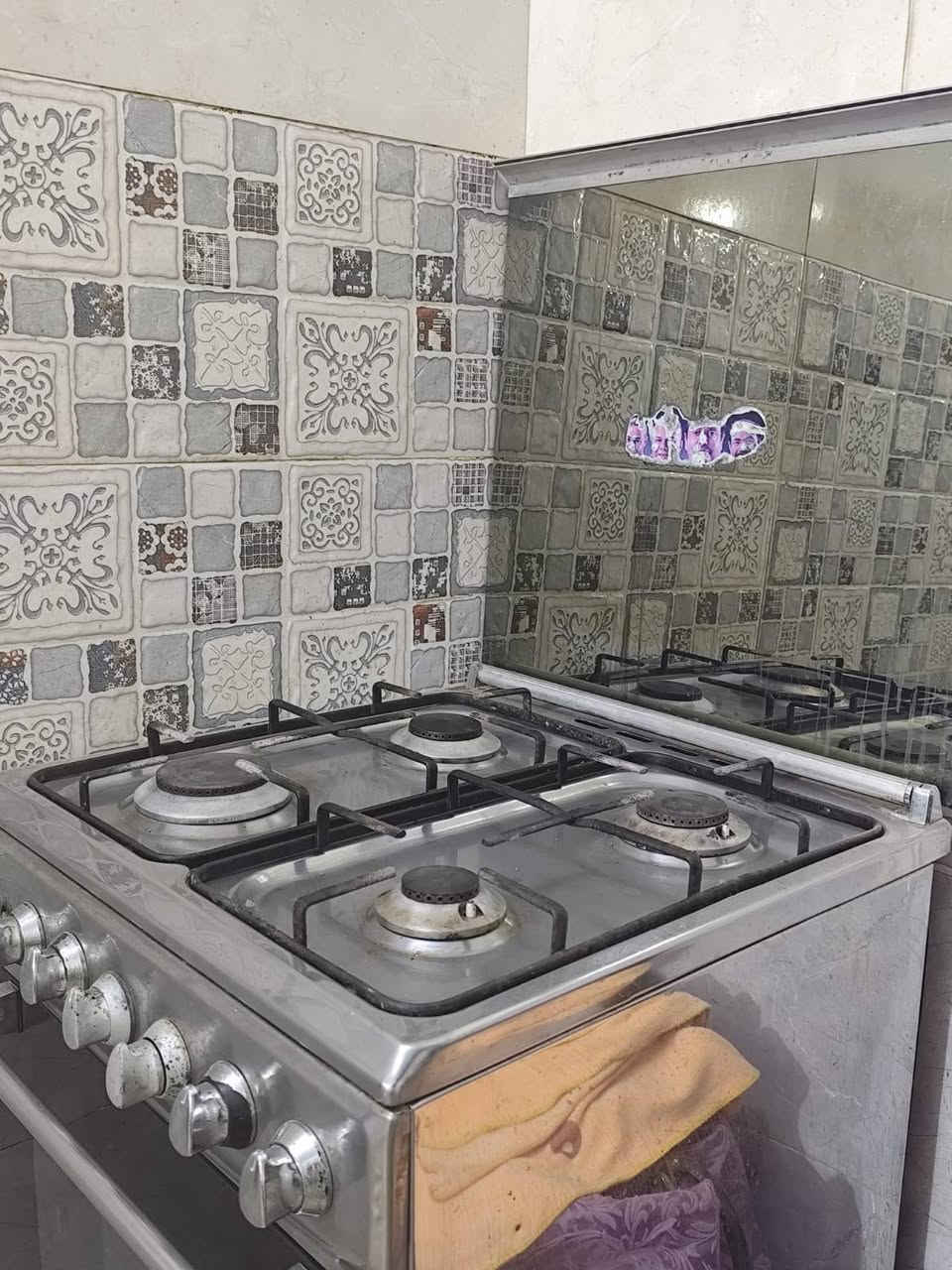 طباخ • ٤ عيون • اخو جديد