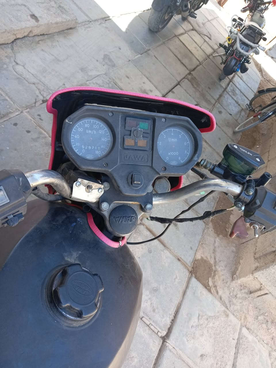 سلام عليكم موطور جاوه لبيع كهربايات شغاله كليته محرك 350 .سعر 500 وبيه مجال لطيبين مكاني العبيدي .***********
