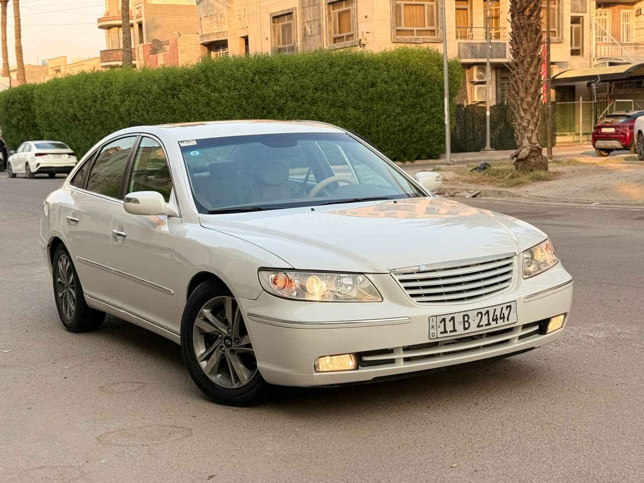 هونداي ازيره
2008  وارد أمريكي مصبوغه حزام بدون دواخل سعرها 75 ورقه  بيها منضومه غاز رقمها بغداد دولي جديد سنويه جديده2031
محرك 6 سلندر 3300 

السيارة فول 
المواصفات
-فتحه 
-نظام ترحيب
-انارة بالمرايات والابواب الامامية
-كاميرا وحساسات خلفية
-حساس ماسحات
-كشنات كهربائية جلد 
-لد امامي وخلفي
-تحكم كامل بالستيرن 
-مري شفط مع الاشاير
-ويل حجم 20
-مرايات قلاب ويه R
-الشاشه اصليه 
نضام سماعات + مضخمات بلاديه
تبريد ثلج 

مكان بغداد 
سعرها 75 
غير متواجد علفيس شراي يتصل ***********
