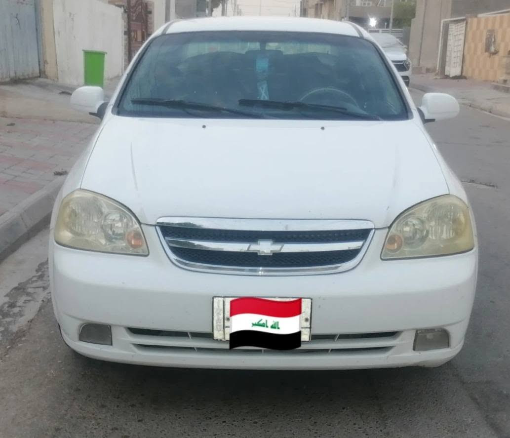 السياره ابوتره الموديل 2012رقم واسط محرك ما مفتوح لا تنقيص ولا تبخير تبريد شغال گير عادي سياره بسمي سنويه ما منتهيه تخم تاير جديد السياره جديدة حيل كلش جديدة بيها جاملغ مبدل امامي الجها اليمنى بس الكفر جاملغ مبدل العنوان واسط القضاء عزيزيه رقم ***********ولأسيا ***********متوفر بي واتساب فقط
