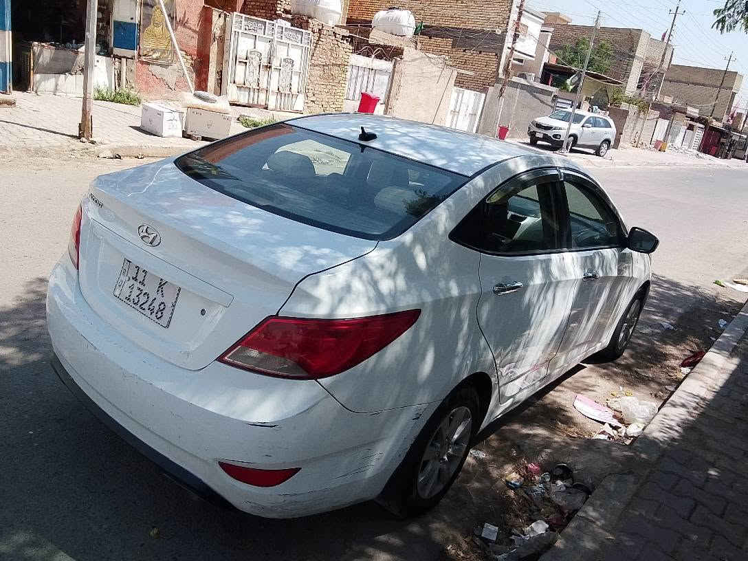 اكسنت 2016 وارد امريكي  
محرك 1600 
رقم بغداد كولهه ليبل واحد عدا الجاملغ والبنيد  رايدهه ب 72  بغداد
*********** بغداد, العراق
