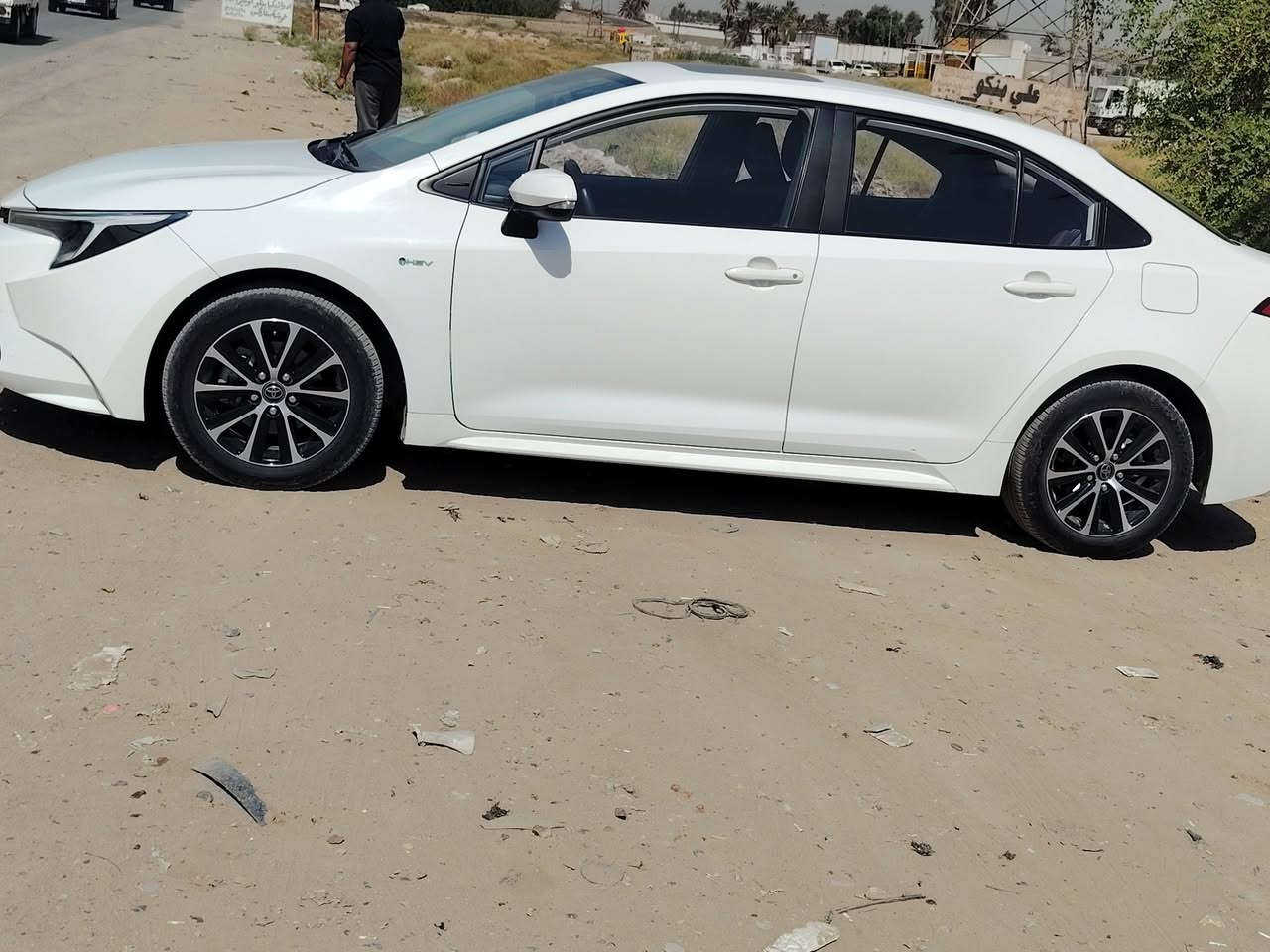كورلا 2025 هايبرد خليجيه 
السياره كفاله بيه كارت بسيط 
بالباب مكدار شبر فقط 
وبيه بارد بسيط بالجاملغ 
السياره فول موصفات 
 ..
محرك 1800..
فتحة سلايد..
البجم لد وزنون بلاد... 
راذارات..
تبريد شاشه وخلفي وامامي ثلج..

السعر (152). وبيه مجال 

توقف ذاتي.
.

اتو هولد..
نظام ايكو ونورمل وسبورت..
اشاير بل المري..
ويل كب..
بصمات الشركه 2 وحده فقط مستخدمه..
السياره جدييده بمعنه الكلمه وين يعجبك تعال افحص..
محرك كير تبريد مملزوم بيه ولا برغي.. ابيع بسمي السنويه شخصيآ ..
مكاني بغداد ناحيه الرشيد 
... ***********...

***********
 الشراي يتصل ويامر امر..
