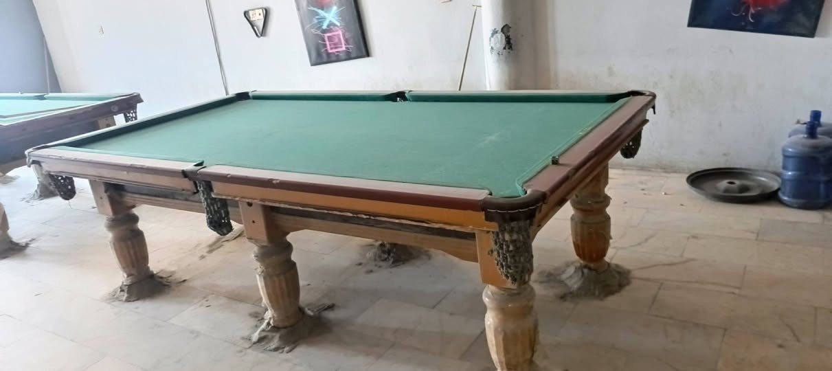 ميز بلياردو عدد 2
للبيع مكاني النجف كوفه 
***********
