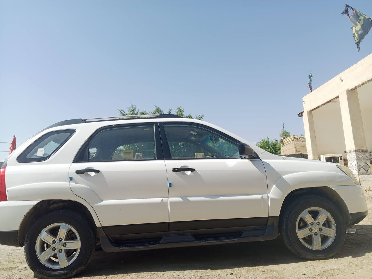 كيا سبورتج 2009
وارد خليجي 
ضربه بالجاملغ الامامي الايسر والبنيد فقط 
تبريد+گير+ مكينه خير من الله 
سياره جاهزه مامتعوبه

رقم بصره
سنويه بسمي 
مداور ثاني يوم 
سعر 120$ وبيه مجال 
للاستفسار ***********
الناصريه قضاء الاصلاح
