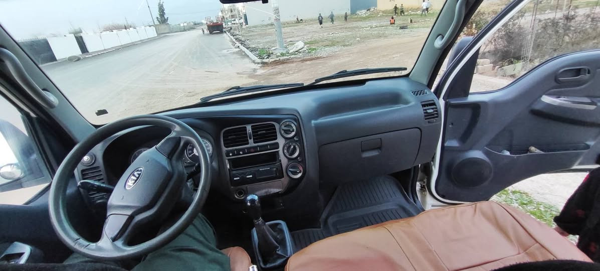 کۆدی  بۆکراوە
سەقف،سەلە 

مەکینە 3000 ڕەشی ئەنجکتەر

گیر مەکینە بەشەرت

کارەبای هەمووی بەشەڕت

تەبریت سارد گەرم بەشەرت

برێک بەستراوە

ناوبۆدی چەمجەی لەگەڵە

بڕاوەکەی بەشەرتی 5 تەن

ئیستۆپ و بەگلایت بەستراوە

***********

***********
