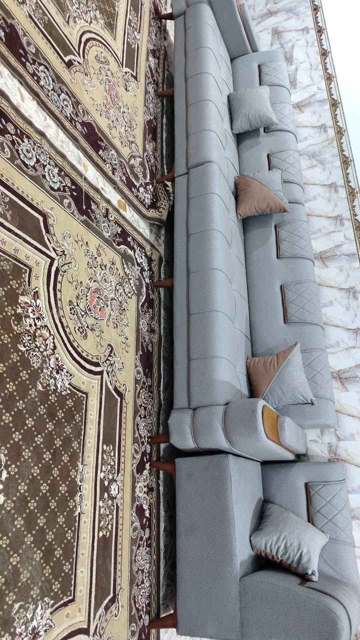 من رخصة مدير الكروب 
تخم ديوان كورنر قياس ١٤ متر ٢٠ مقعد موديل ابو الطبله جديد مامستخدم تفصال خشب بلوك اسود الثقيل خالي من ال ان دي اف سفنج مضغوط مميز طبي بولستر قماش كتان ناعم تركي ضمان حقيقي ٥ سنوات اتصال *********** متوفر واتساب
