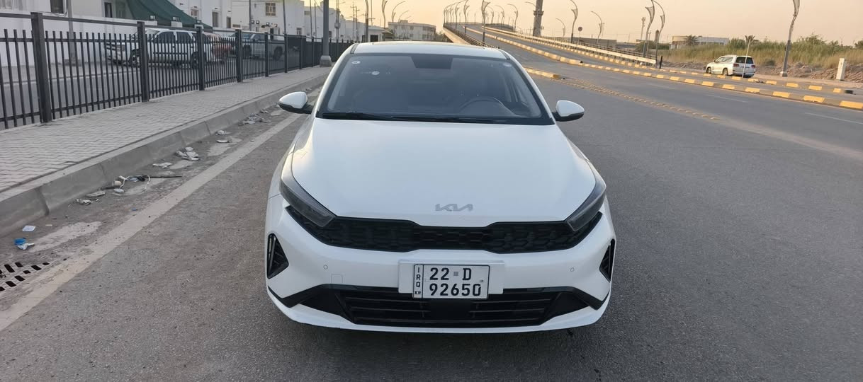 كي ثري موديل24 مكفولة ماشيه 44 السعر 135 وبيه مجال. مكان السيارة ديوانيه. ‏‪***********‬‏
