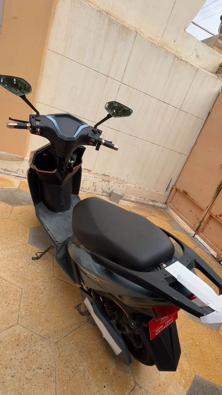 شحن • ٥ بطاريات • مابي نقص
