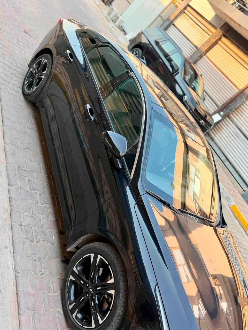 السلام عليكم 
كي فايف جيتي لاين 2022 GT line 
حادث جاملغ فقط وحافه البنيد  
رقم اربيل باسمي
ماشيه 82mi 
فول مواصفات 
السعر 151 وبيها مجال 
رقمي ***********
