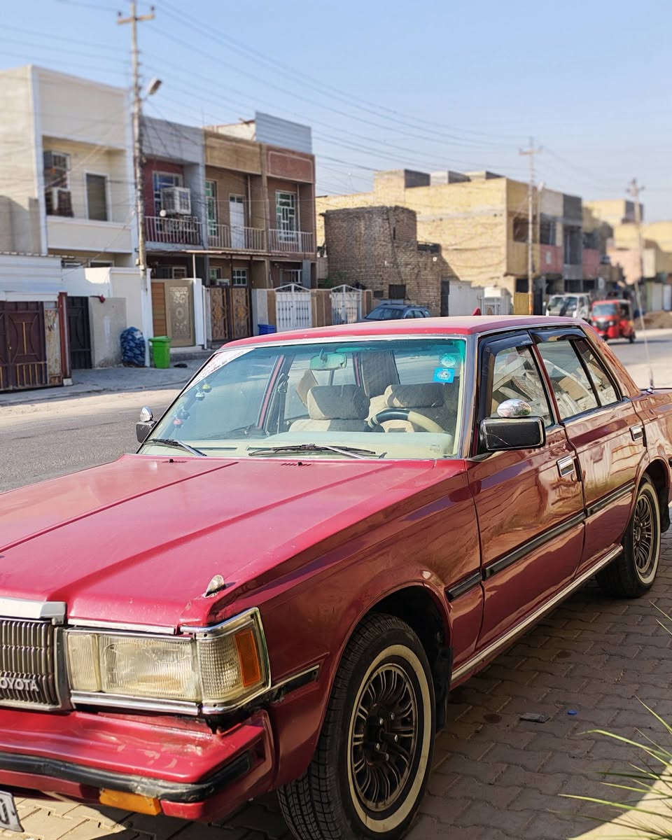 سوبر كراون
1982
 السيارة مصبوغة حزام فقط مكفول من الضربة والمعجون
منظومة تبريد جديدة (بضمان ستة أشهر) 
محرك وكير vvti (ونجي) 
كهربائيات السيارة كلها شغالة 
رقم السيارة مميز كركوك  
مشروع وطني تحويل مباشر 
عنوان بغداد الحسينية 
للاستفسار 
***********
