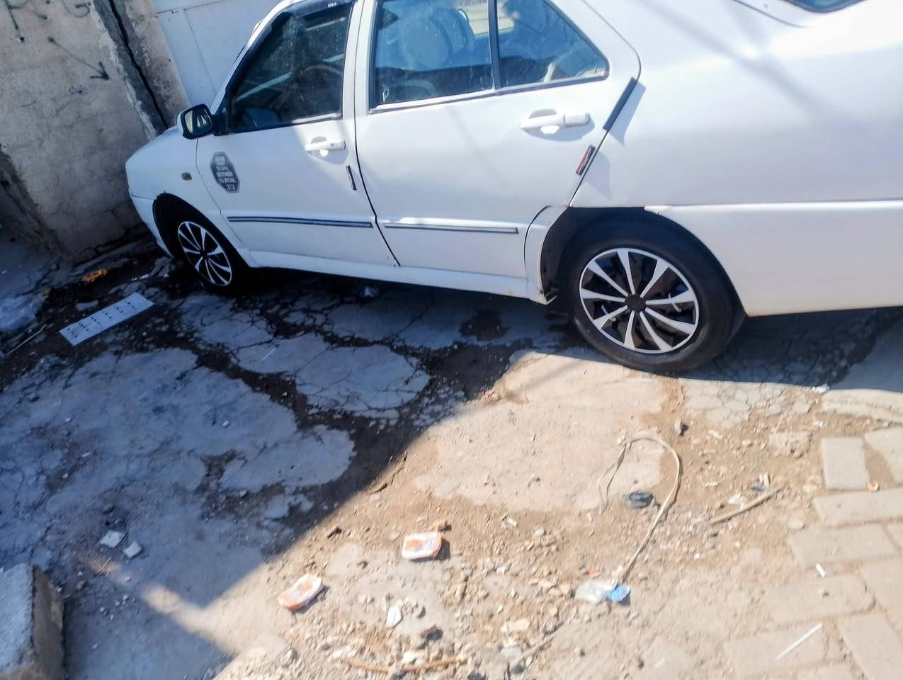 شيري كوين للبيع 2007
باتري جديد 
تخم تاير جديد 
لايت زنون شمسي 
صدر امامي 
صدر خلفي 
خير من الله 
السعر 40
وبيها مجال 
محوره كير ومكينه 
كورله السياره خير من الله 
المكان بغداد سنويه 2027
