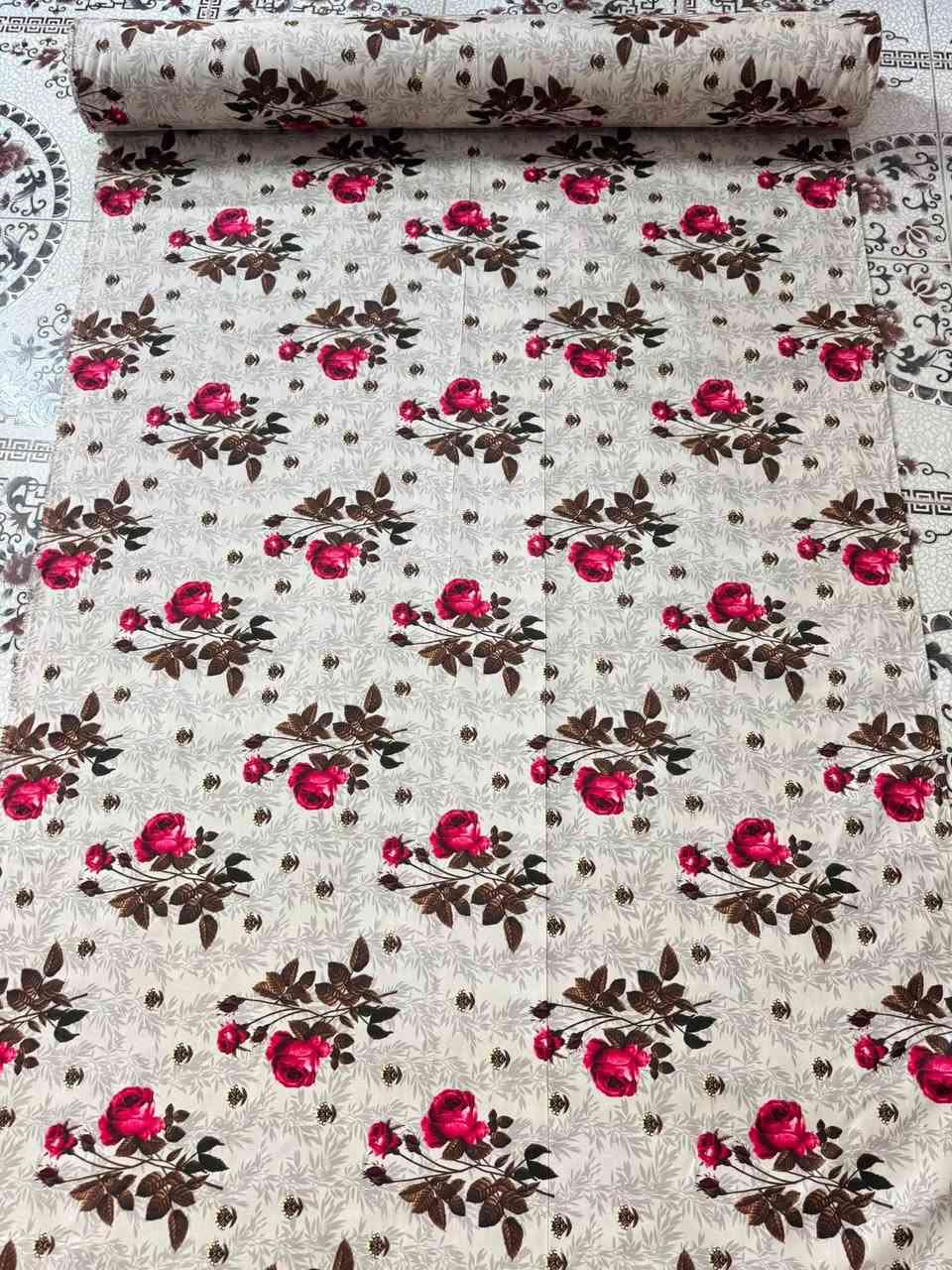 همايون اماراتي الخامه الثقيله 💯💯خامه قطنيه تجنن 

            💕💕 سعر المتر ٢٠٠٠ دينار 💕💕

  التوصيل كل محافظات العراق🩷🩷🩷
        
         💙واتساب ***********💙
