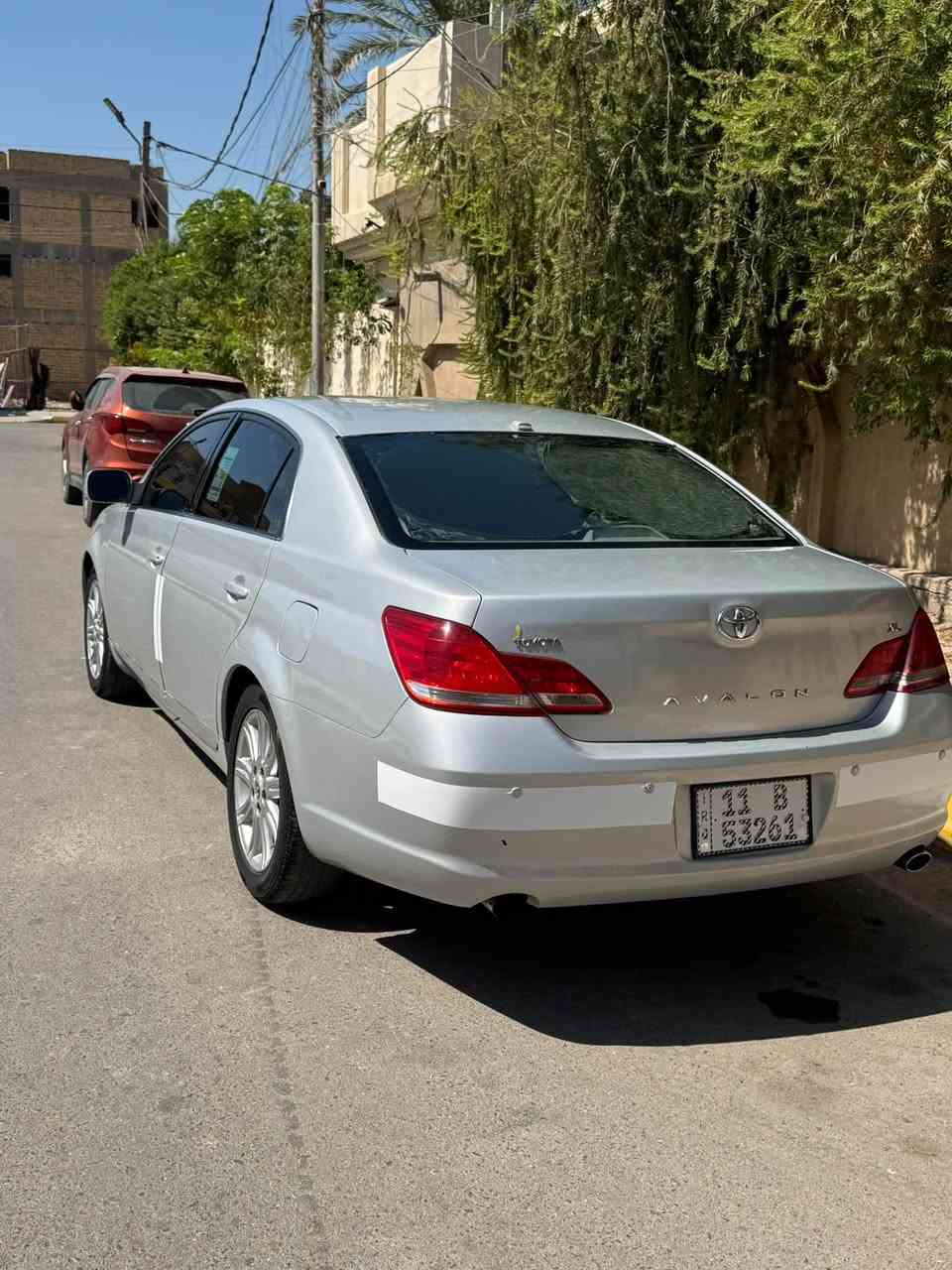 السلام عليكم 
افلون 2008 رقم بغداد بأسمي  دولي سنوية ل31 هزة جديدة كير مكينة خير من الله تبريد ثلج مابيها اي نقص صدر جديد 
سيارة حلوة ونضيفة مال جناي الله يشهد 
(صبغ عام جمالية) دواخلها كلها سليمة وسونار مرفق بلمنشور 
السعر 87 وبيها مجال 
مكاني واسط الصويرة
***********
