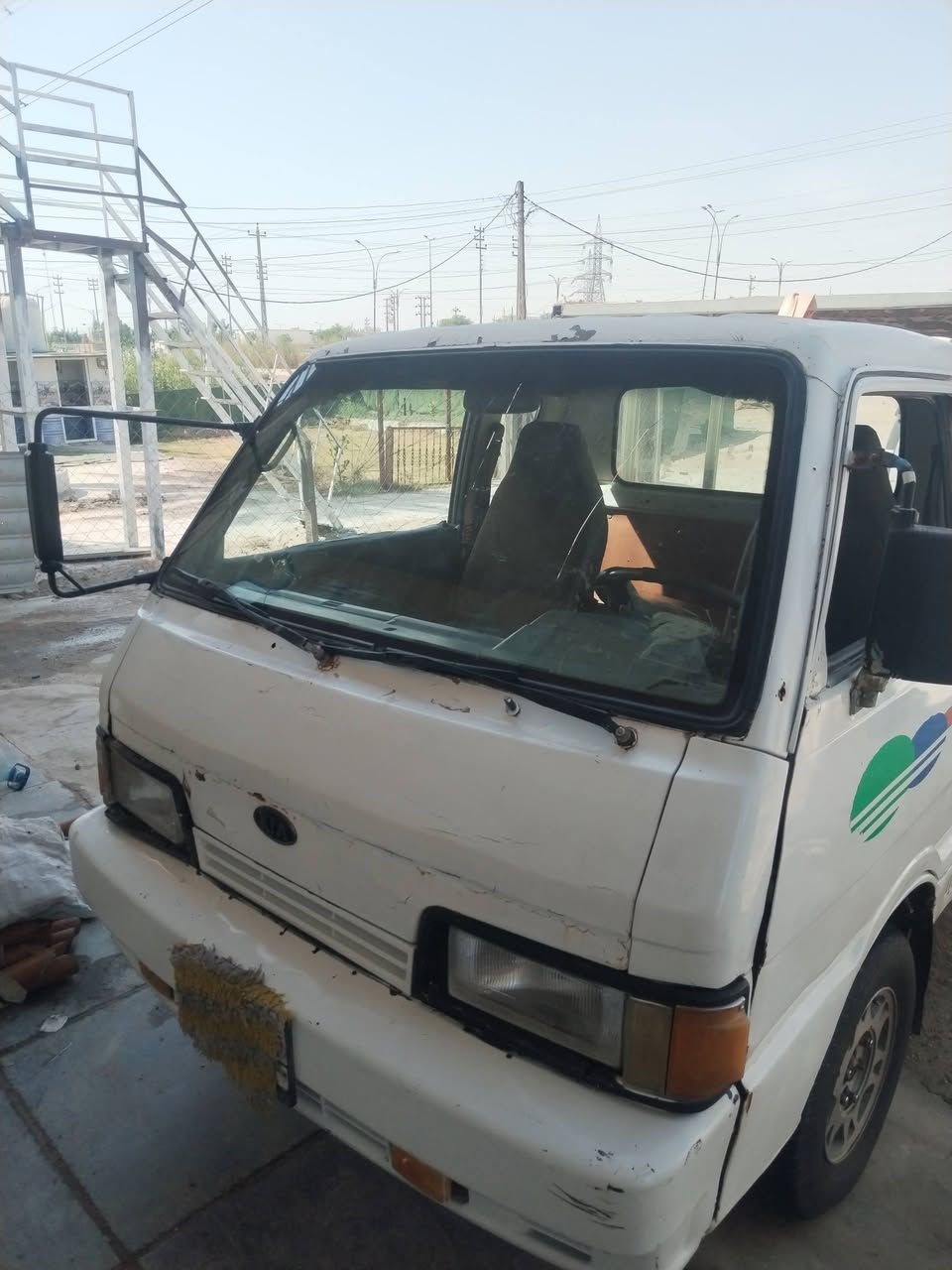 السلام عليكم سياره حمل للبيع موديل 95 سبعه جنكال قماره و ربع  جهازه من كلشي تخم تاير حداديه السعر 47 وبيه مجال مكان كربلاء قرب الإمام عون اعلى  تصال  على هذا الرقم ***********
