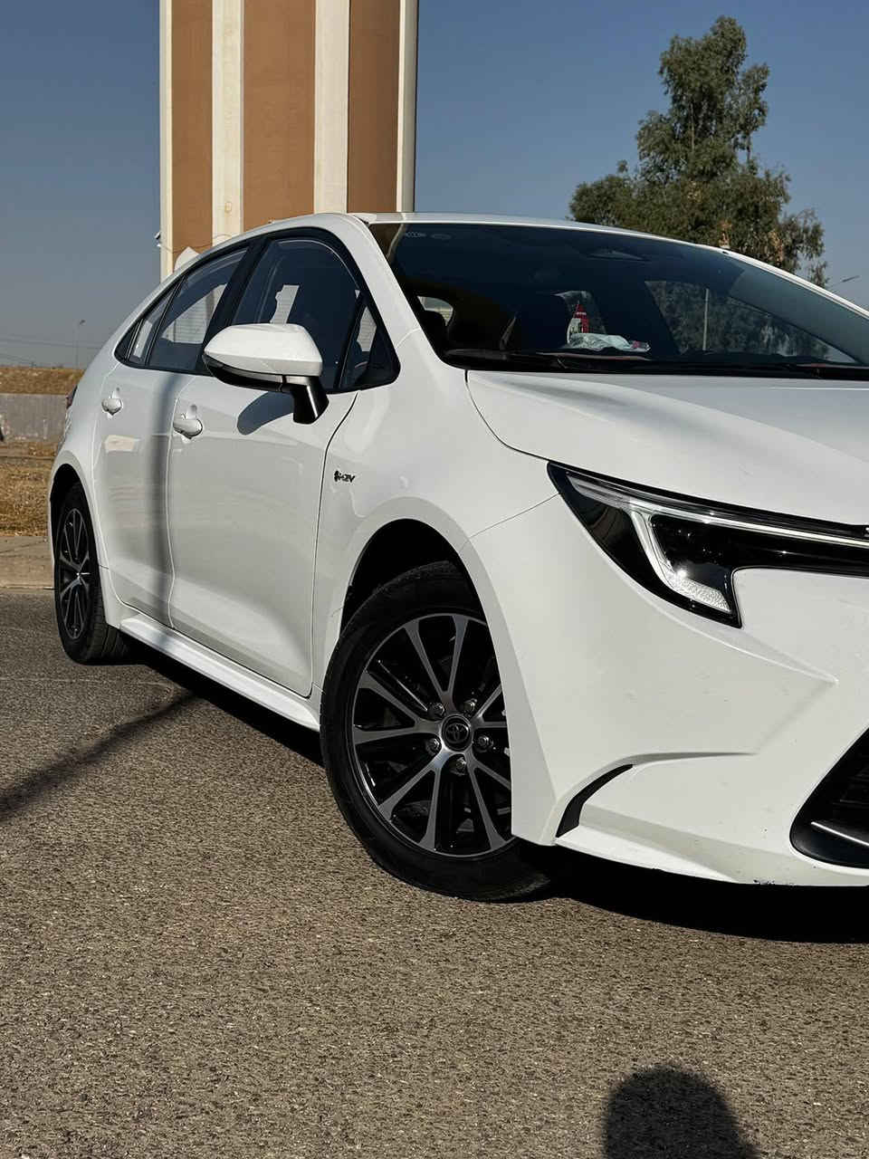 بيع فقط  🔥
تويوتا كورلا هايبرد 2025  شكل الامريكي 
اللون ابيض ⚪️
داخل اسود ⚫️
كامل مواصفات 
سياره مكفوله من كلشي 
عداد المشي 39 الف كيلو متر  
عنوان- صلاح الدين - تكريت 
سنوية بأسمي تحويل مباشر 
السيارة بحالة الوكالة 
رقم بغداد 
السنويه لحد 2030
للتواصل وتساب او اتصال مامتواجد على الفيس 
*********** 
السعر 157 وبيها مجال بسيط 🤍🌷
