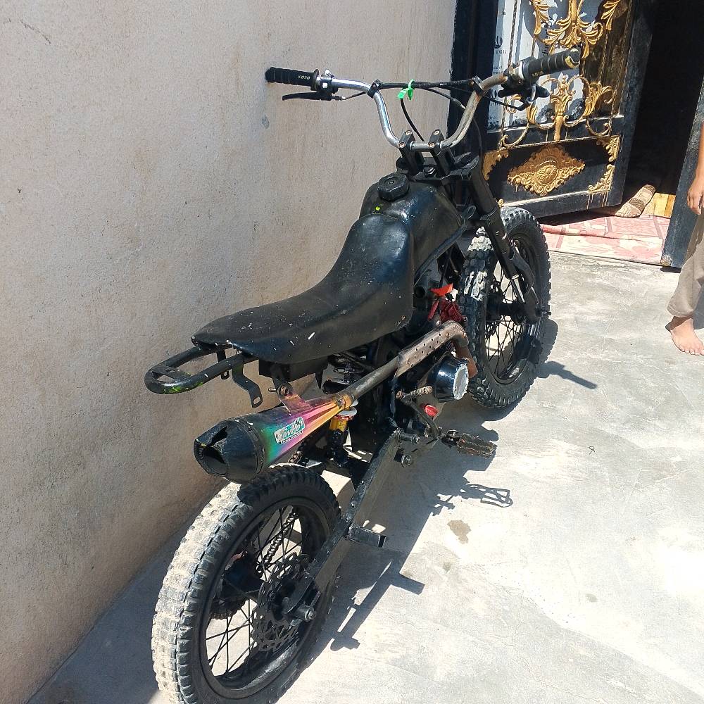 شباب قفازي البيع سعر 300،000 بيه مجال ابصره زبير
وين موقعك بالضبط بالعراق، وهل متوفر توصيل لو الاستلام من المكان فقط؟: 
البصره 