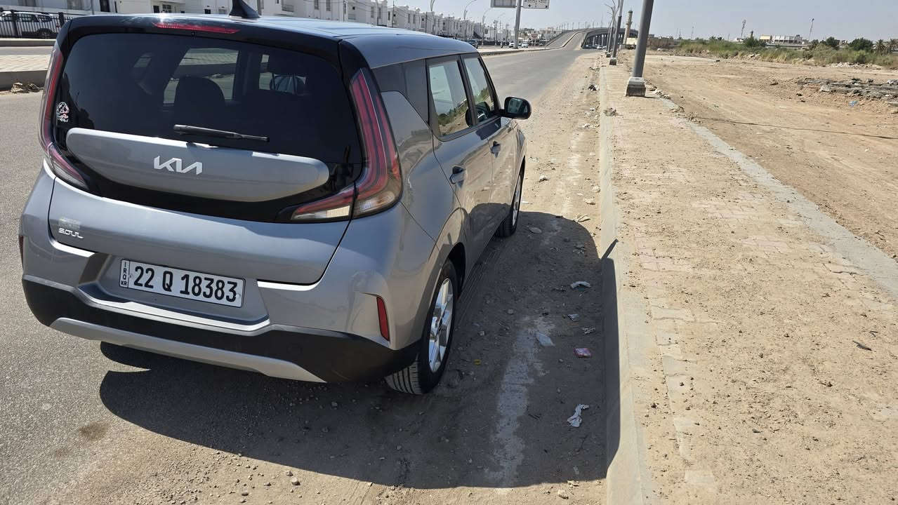 كيا صول ٢٠٢٣ اربيل تحويل او وكالة
بدون ايرباك السيارة 
حادث موضح بالمنشور 
كير ومحرك مكفول 
رادارات ٣٦٠ درجة 
مانع تصادم 
ماشية ٦٠ الف كيلومتر 
مكان السيارة الديوانية 
السعر ١٢٧ وبيه مجال بسيط 
***********
