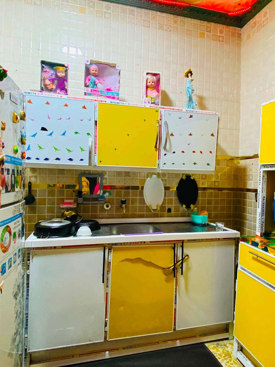 السلام عليكم كاونتر نضافه ميه بالميه طابقين سعر٢٥٠مكاني كربلاء ‭***********‬
