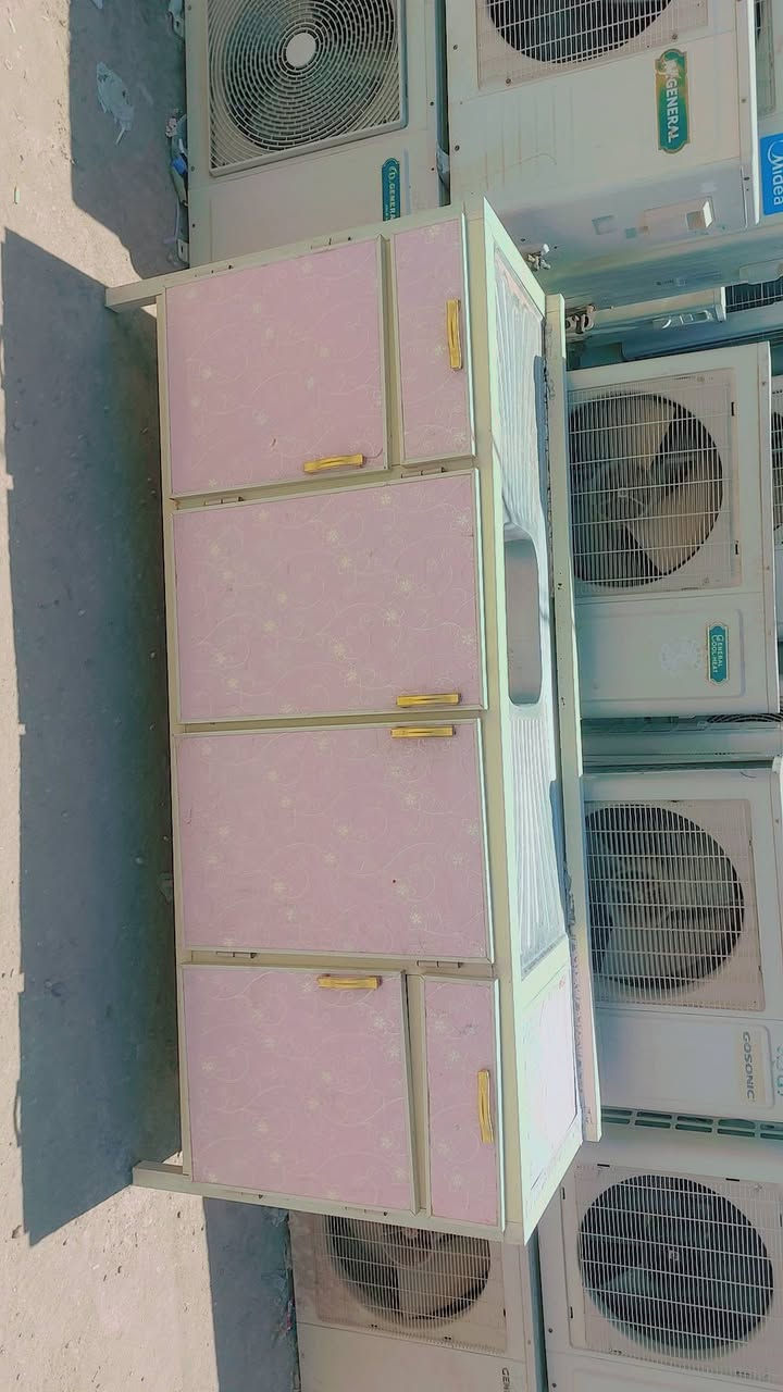 السلام عليكم ورحمة الله وبركاته من رخصة الأدمن المحترم أغراض للبيع كل حاجه وسعرها بعقوبه المركز وتساب ومن الله التوفيق للجميع ***********
