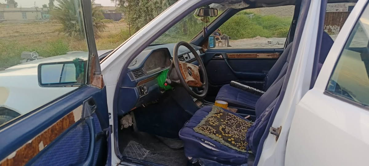 سيارة مارسدس دب موديل ١٩٩١ محرك وكيل بطه مكفول جديد رقم أنبار مشروع وطني مدور مباشرة مكان بابل  سعر ٣٨ بيه مجال ***********
