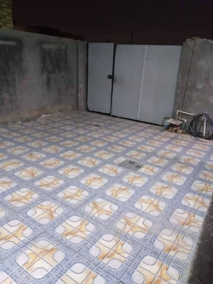 السلام عليكم دار اصلاح زراعي للبيع  مساحه 190م العنوان شارع80 محيزم 4 جهة كربلاء كافة الخدمات بناء حديث  من لديه دار أو قطعة للبيع يتفضل خاص ***********
