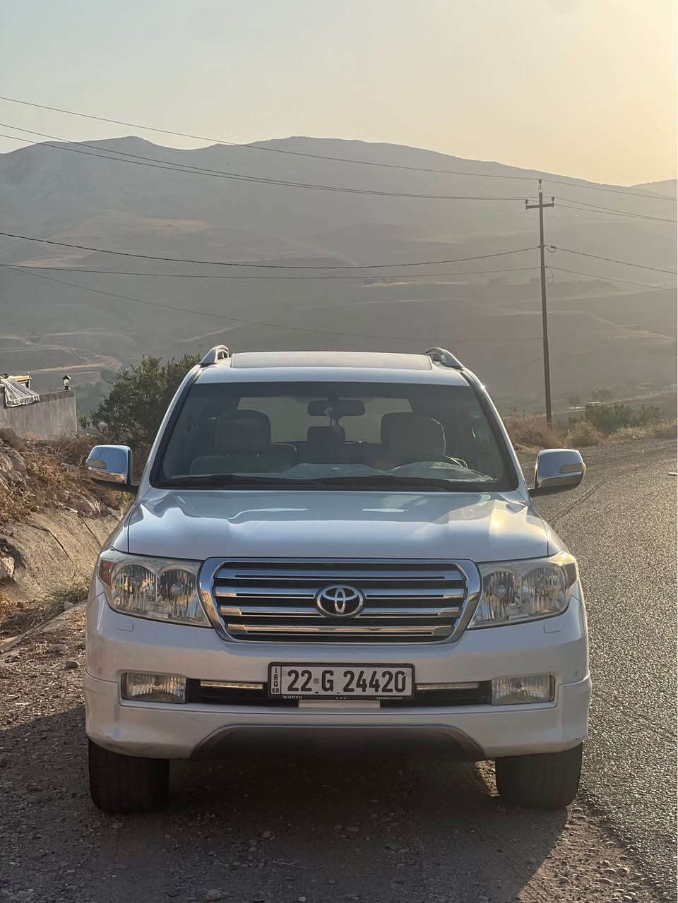 لاند کروزەر ٢٠١١. GXR v6 فول غاز و بەنزین و بێ بۆیاخ  تەقە و ڕەقەی بەشەرت شتێکی خاوێن و توحفە نموونەیە لە جوانی 
*********** أربيل, العراق

