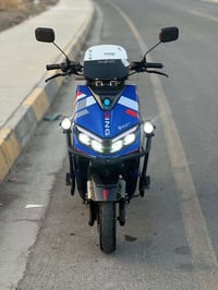 شحن • باتريات مبدل • نظيف