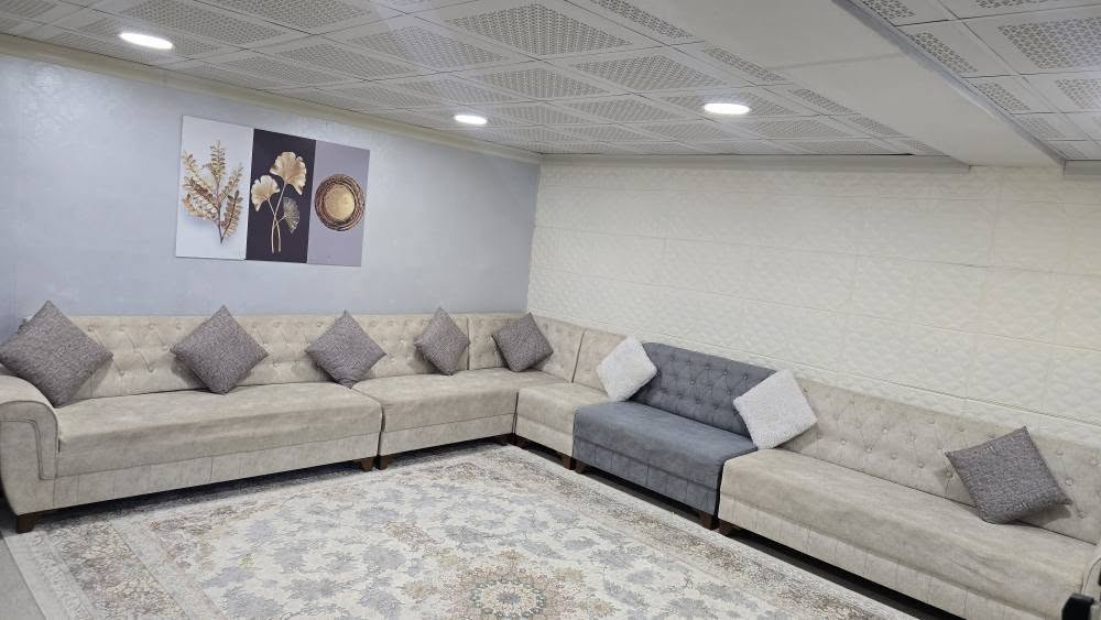طقم كنب • ١٣ نفر • السليمانية