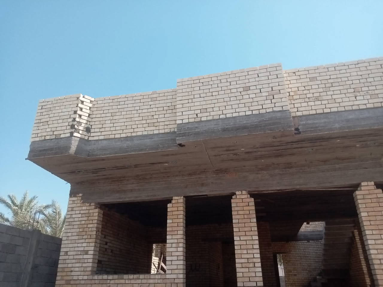 خلفة بناء شغل درجة اوله ستلام مهندس نشتغل جميع مناطق بغداد بسعار مناسبه التصال***********
