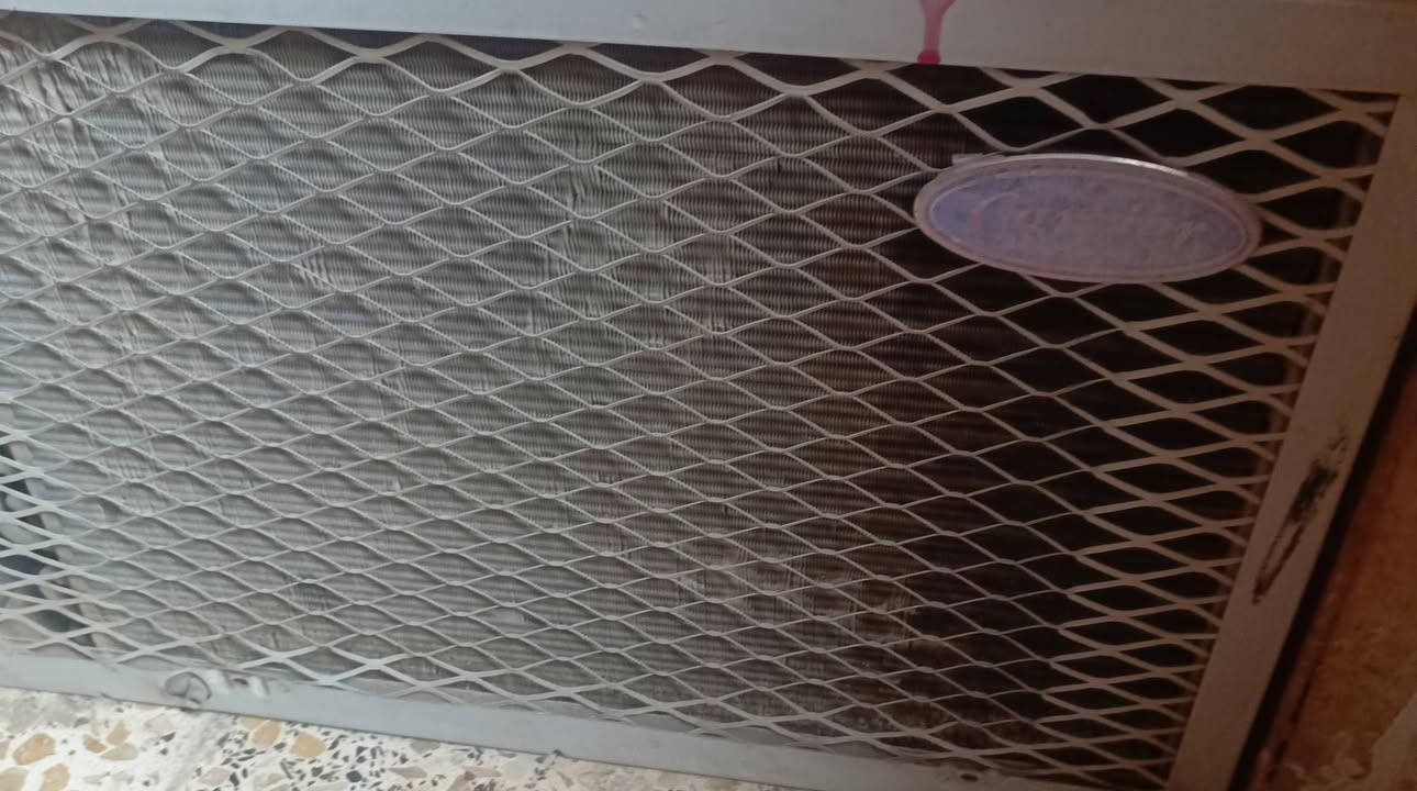 مكيفات 2 واحد كرير واحد كرافت وقفص مكيف للبيع ب 300 الناصريه مركز
***********
