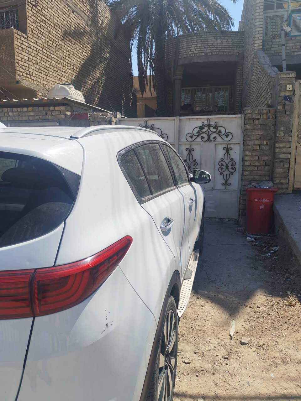 سبورتج موديل 2017 خليجي لون ابيض
ماشية 178 الف كيلو متر
بصمة ودخول ترحيبي
مانع تزحلق و auto hold
الكشنات الامامية تحكم كهرباء
لايتات زنون اني شادهن قبل فترة
تخم تاير جديد
مكينة وكير خير من الله
تبريد امامي+ خلفي ثلج
مري شفط
شاحن wirless
صندوق كهرباء
مثبت سرعة
كاميرا خلفية 
السيارة بدون حادث مكفولة
قطع الصبغ والبارد راسلني اشوفك سونارها
الرقم بغداد الماني 
السيارة باسمي 
مكان السيارة بغداد حي اور
السعر 165 وبيها مجال
للاستفسار الاتصال او واتساب
***********
