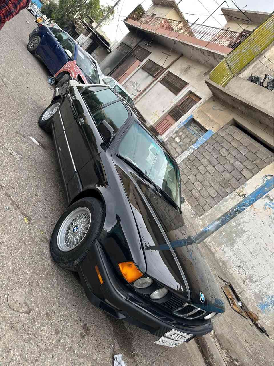 BmW1991
730 بلاد 
سيارة بدون دعم عام جماليه اثر تكحيل تبريد كهربائيات بدون صرف ونفخ كلشي بشرط عليها غرامات 10$ورقات ينزل من السعر تحويل وكاله تبريد كير مكينه كله شرط 
مراوس حسب القناعه للاستفسار *********** سميل, دهوك
