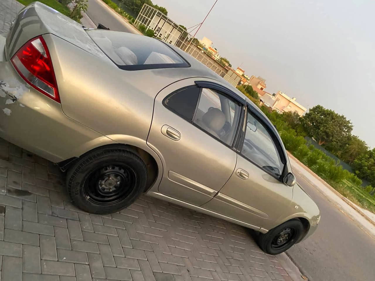 للبیع.. نيسان سني کوري 2008 رقم أربيل شرط التحويل أو وكالةمحرک ابیض.بعد مكفول بيهة خمس قطع صبغ مكان السيارة كفري السعر 65 وبيها مجال للستفسار
***********
