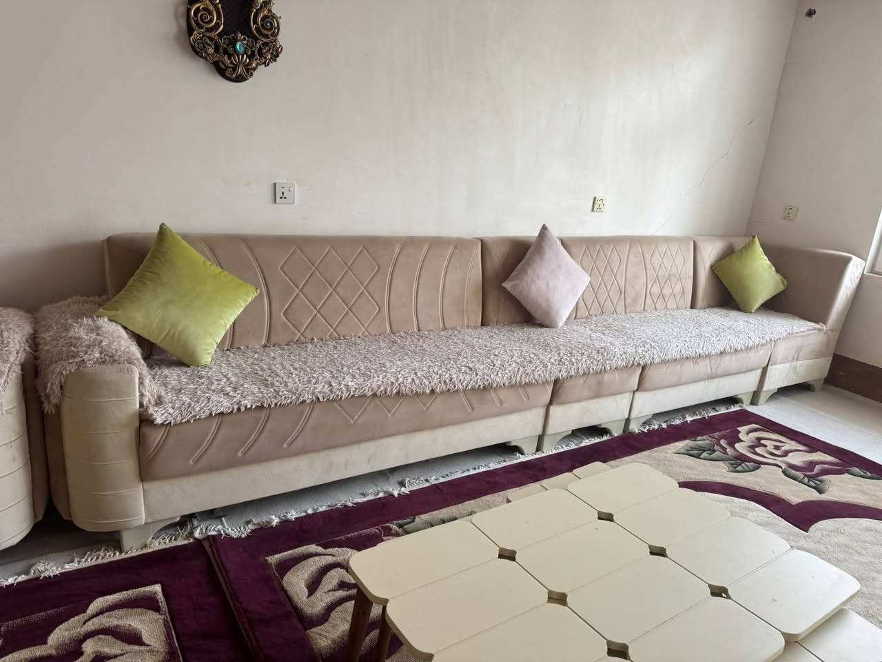 كنبة ١٢مقعد • جديدة • حلبجة