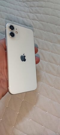 آيفون ١١ • ١٢٨ • بطارية ٩٣