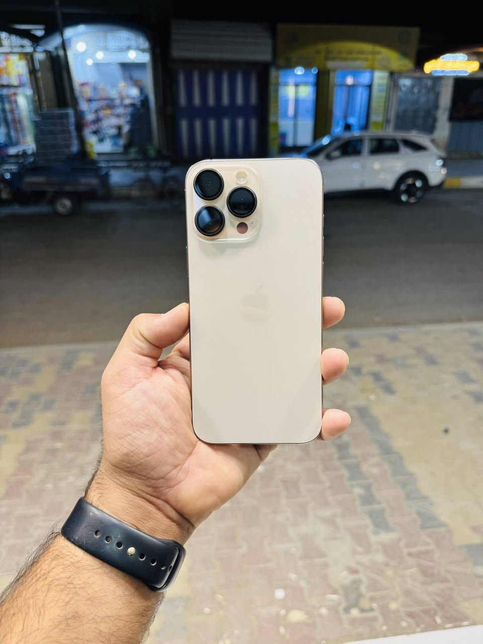 ايفون ١٦ برو ماكس 💥💥

لون ذهبي 💛💛
ذاكره  256  🚀
شرق اوسط خط واحد 🔥

بطارية %98 🔋🔋🔋
عدد دورات ٢٦٠ دوره شحن 🔋🔋

جهاز نضيف جدا مستخدم قليل فول نضافه كامل ملحقات كارتون و كيبل الأصلي 

متوفر داخل مكتب الصقر للموبايل 
 
للاستفسار يرجى مراسلة الحساب 

او الاتصال على 

***********
