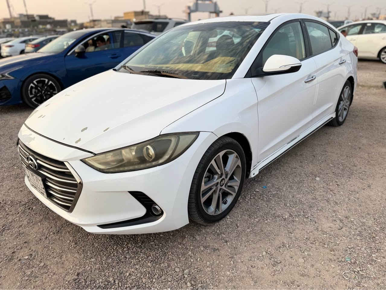 🚗 إلنترا 2018 خليجي للبيع (البصرة)السيارة بإسمي رسمياً، والأصوليات والسنوية كلها مكفولة وجاهزة للتحويل فوراً.⚙️

 وضع السيارة والجاهزية:

المكينة والكير: مكفولات وبشرط الفحص.

التايرات: 
طقم جديد.

الباتري: جديد

.الداخل: نظيف حيل وبحالة ممتازة
.الحدادية: نظيفة بنسبة 80% (بس تبدللها بوشات ترجع لوكالتها).🔍 الملاحظات والبودي

 (للأمانة):بارد عدد 2:الأول بالجاملغ الأمامي (حدود 4 أصابع وياها كارت).الثاني بالداير الخلفي (بسيط كلش وما يبين).

الصبغ: بيها تكشير بالصبغ (ومثل ما تعرفون هذا العيب المصنعي المعروف بهذا الموديل).📍 مكان السيارة:
البصرة - الجزيرة💰 السعر:134 ورقة (وبيها مجال للشراي الطيب وما نقصر وياكم).
رقم الهاتف *********** شط العرب, البصرة
