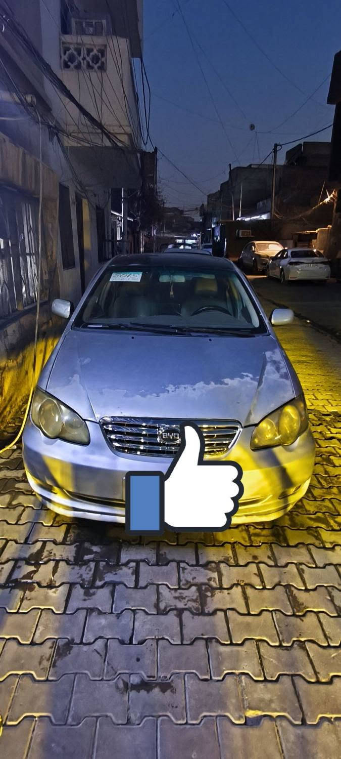 byd f3 2013
مكفوله گير ومحرك 
تخم تايرات 
كهربائيات شغاله
شاشه عرض
طخه بالباب الخلفي ومعمره 
نضيفه رقم بغداد خصوصي
***********

نص مكتوب في الصور:
- n_6rx