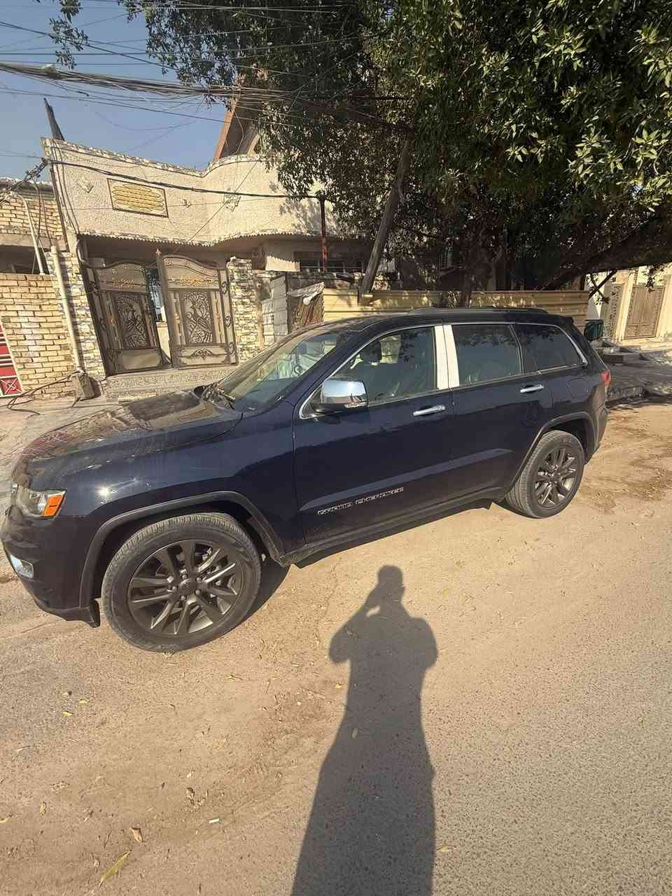 سلام عليكم جيب لمتد للبيع موديل 2018 حادثها موجود بل منشور خفيف وحلو وصار بيها بل عراق باب الجنطة بدون حوض سونارها هم موجود عدا الي مذكور بل سونار ترجع السيارة ماشية 100 مل مواصفاتها  تشغيل بصمة تشغيل عن بعد كشنات جلد كهرباء قطعتين تبريد نظام سبورت فور ويل وهواي مواصفات بعد سيارة معروفه مواصفاتها السيارة مبدل بيها بساتم مال 2014 يعني انسه صدر وتبريد جدد سعر السيارة 168 وبيها مجال بسيط مكاني بغداد ***********

نص مكتوب في الصور:
- 000-26212181 - 10/10/2019 - IAA 000-26212181 - 10/10/2019 - IAA 000-26212181 - 10/10/2019 - IAA 000-26212181 - 10/10/2019 - IAA BIDFak.info 000-26212181 - 10/10/2019 BIDFax.info